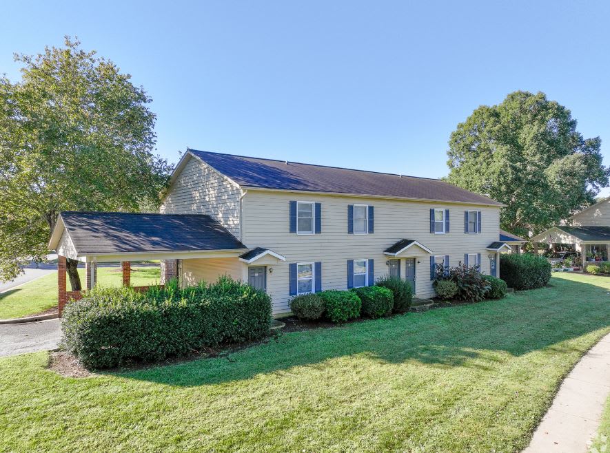 Apartments on 20th Custom Page